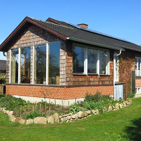Bed + / - Breakfast I Bed & Breakfast