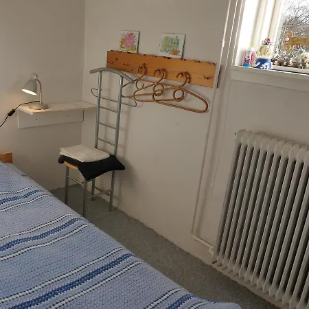 Bed + / - Breakfast I