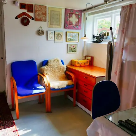 Bed + / - Breakfast I Bed & Breakfast